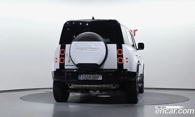 Land Rover Defender 2024 2.0 автомат (гидро), миниатюра 4 Land Rover Defender 2024 2.0 автомат (гидро), миниатюра 4