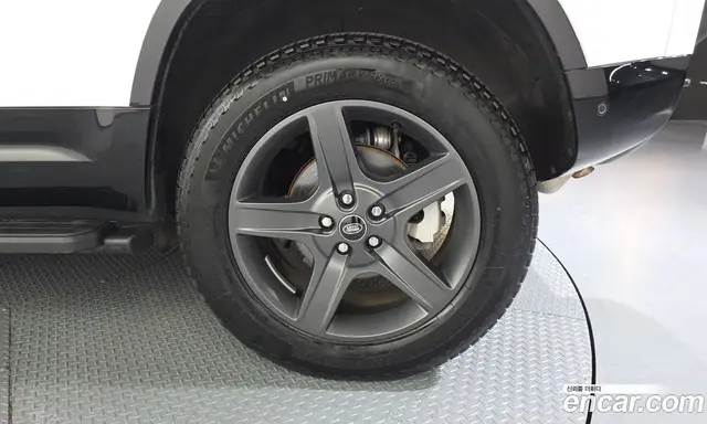 Land Rover Defender 2024 2.0 автомат (гидро), миниатюра 7 Land Rover Defender 2024 2.0 автомат (гидро), миниатюра 7