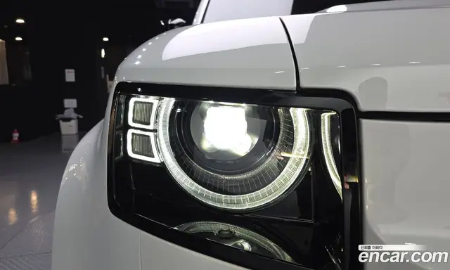 Land Rover Defender 2024 2.0 автомат (гидро), миниатюра 8 Land Rover Defender 2024 2.0 автомат (гидро), миниатюра 8