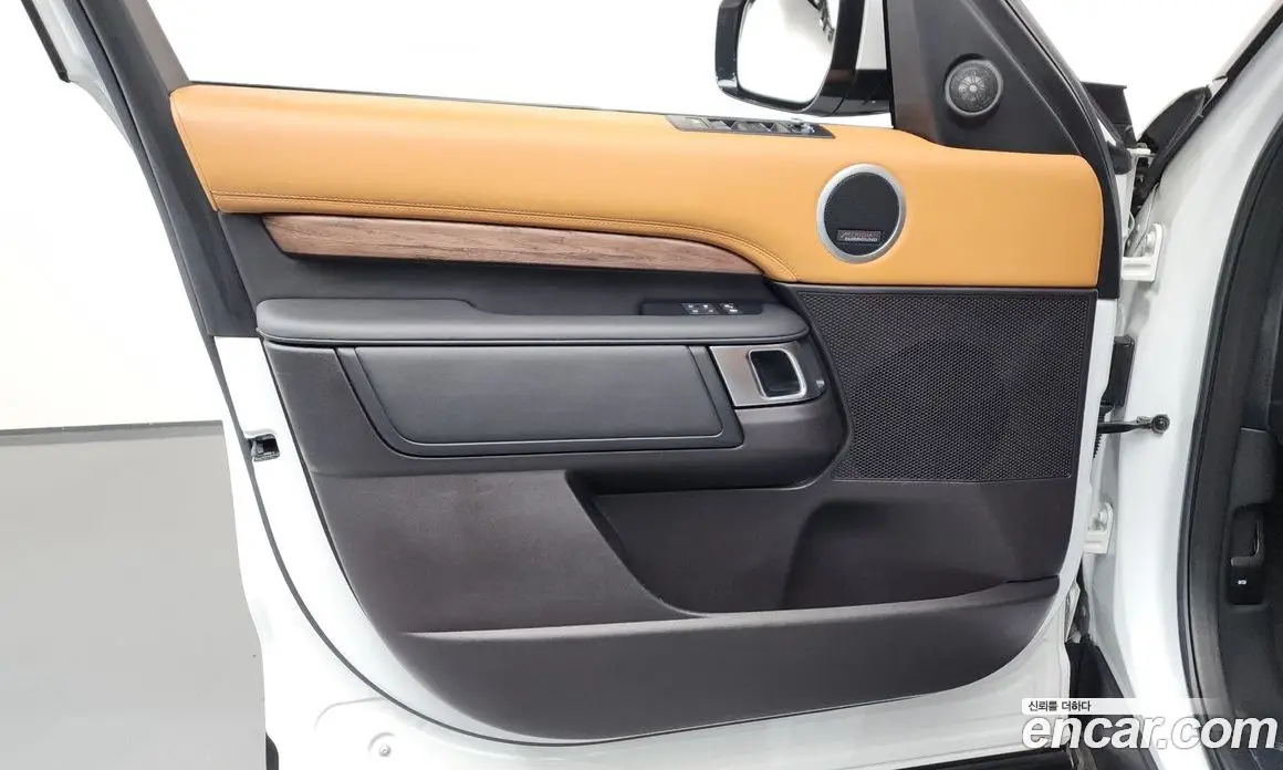 Land Rover Discovery 2019 3.0 автомат (гидро), фото 14 Land Rover Discovery 2019 3.0 автомат (гидро), фото 14