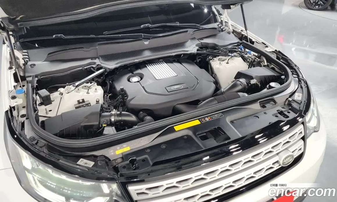 Land Rover Discovery 2019 3.0 автомат (гидро), фото 6 Land Rover Discovery 2019 3.0 автомат (гидро), фото 6
