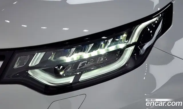 Land Rover Discovery 2019 3.0 автомат (гидро), миниатюра 8 Land Rover Discovery 2019 3.0 автомат (гидро), миниатюра 8