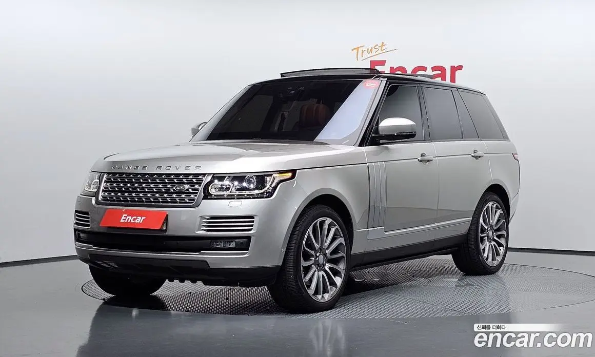 Land Rover Range Rover 2017 4.4 автомат (гидро), фото 1 Land Rover Range Rover 2017 4.4 автомат (гидро), фото 1
