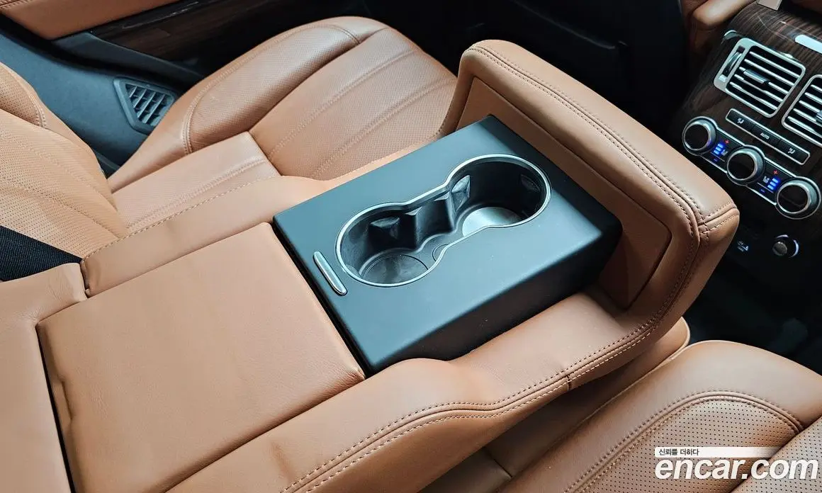 Land Rover Range Rover 2017 4.4 автомат (гидро), фото 29 Land Rover Range Rover 2017 4.4 автомат (гидро), фото 29
