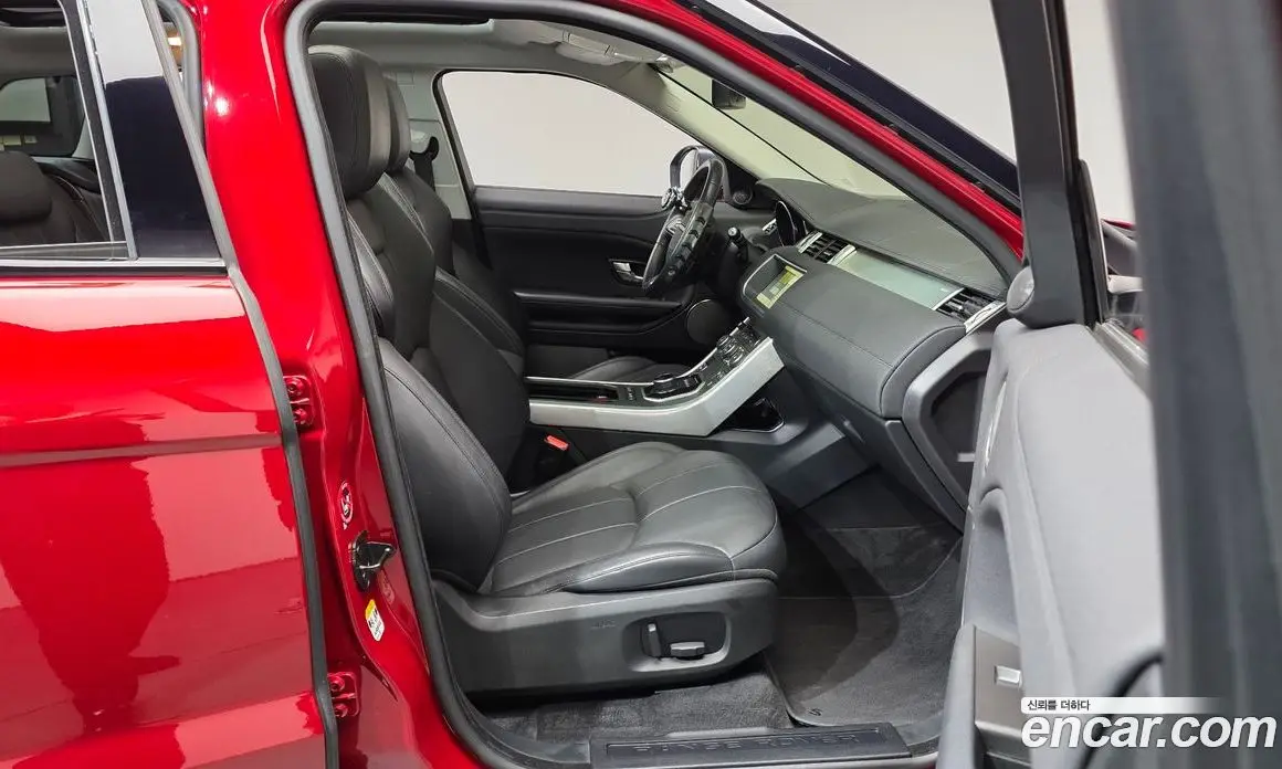 Land Rover Range Rover Evoque 2019 2.0 автомат (гидро), фото 16
