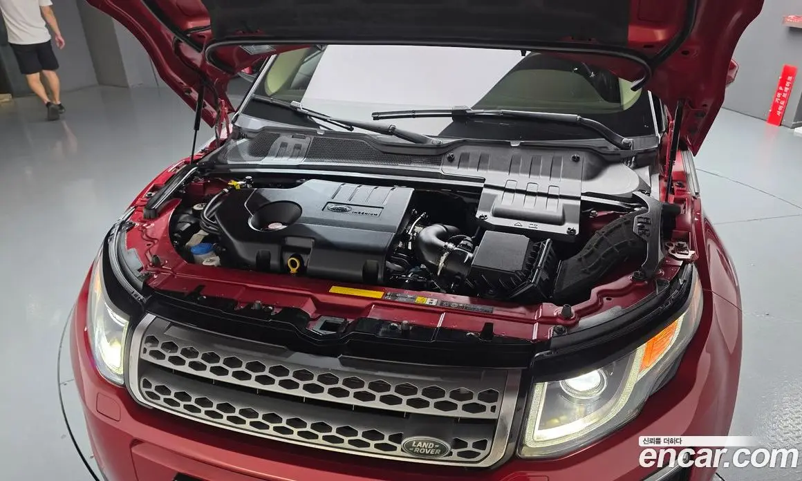 Land Rover Range Rover Evoque 2019 2.0 автомат (гидро), фото 5