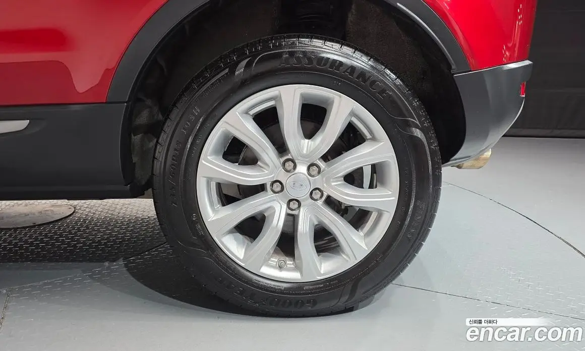Land Rover Range Rover Evoque 2019 2.0 автомат (гидро), фото 6