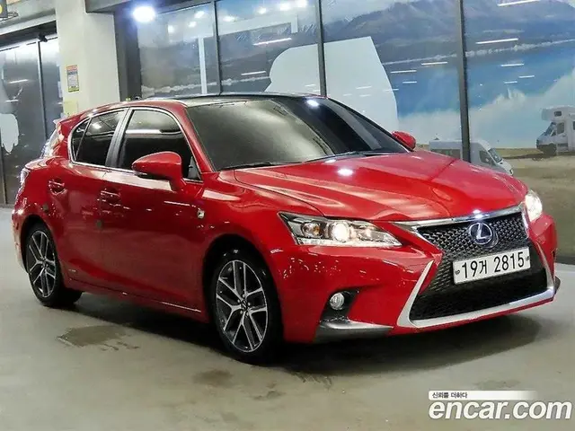 Lexus CT200h, 2014, 117 140 км