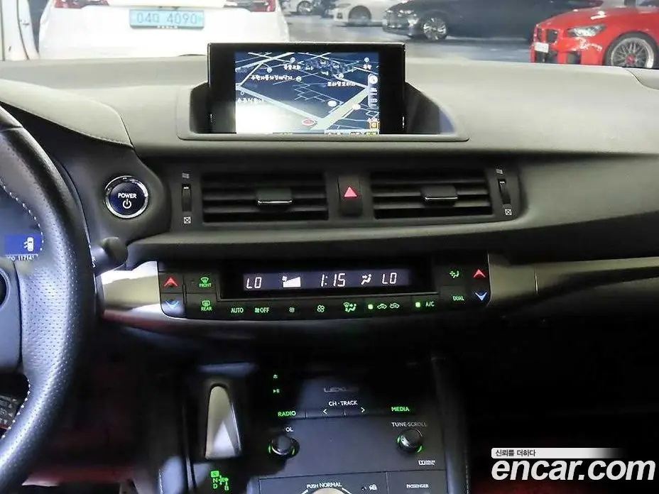Lexus CT200h 2014 1.8 автомат (гидро), фото 11 Lexus CT200h 2014 1.8 автомат (гидро), фото 11