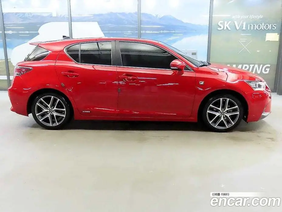 Lexus CT200h 2014 1.8 автомат (гидро), фото 20 Lexus CT200h 2014 1.8 автомат (гидро), фото 20