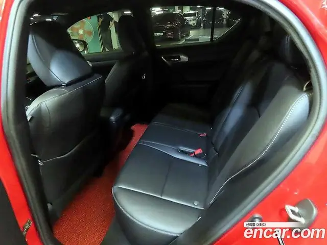 Lexus CT200h 2014 1.8 автомат (гидро), миниатюра 7 Lexus CT200h 2014 1.8 автомат (гидро), миниатюра 7