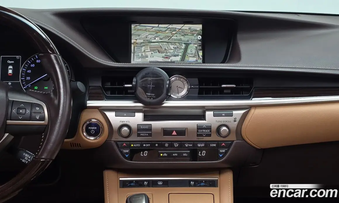 Lexus ES 2017 2.5 автомат (гидро), фото 14 Lexus ES 2017 2.5 автомат (гидро), фото 14