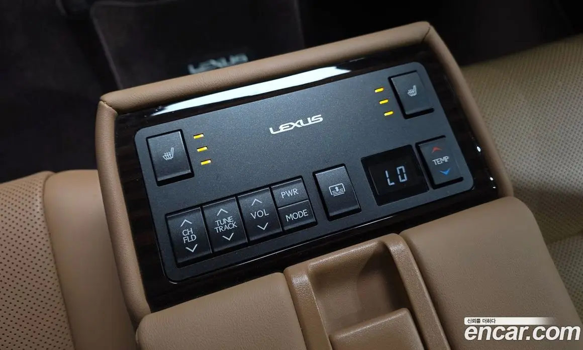 Lexus ES 2017 2.5 автомат (гидро), фото 19 Lexus ES 2017 2.5 автомат (гидро), фото 19
