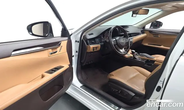 Lexus ES 2017 2.5 автомат (гидро), миниатюра 10 Lexus ES 2017 2.5 автомат (гидро), миниатюра 10