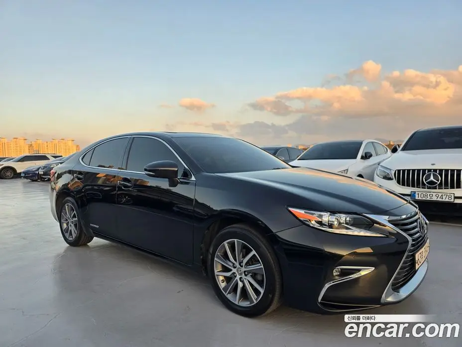Lexus ES 2018 2.5 автомат (гидро), фото 2 Lexus ES 2018 2.5 автомат (гидро), фото 2
