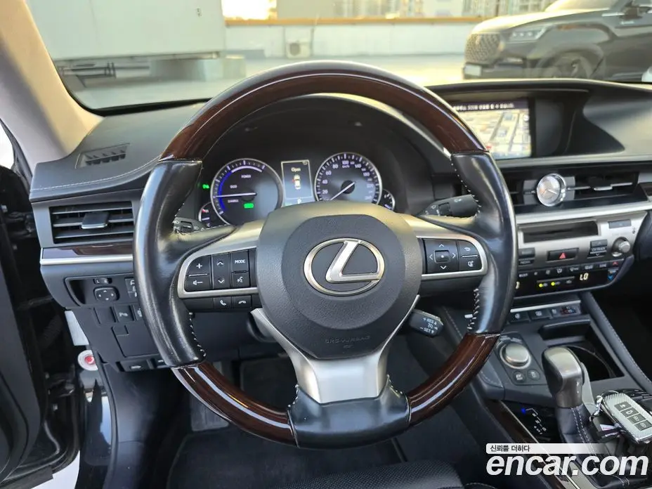Lexus ES 2018 2.5 автомат (гидро), фото 14 Lexus ES 2018 2.5 автомат (гидро), фото 14