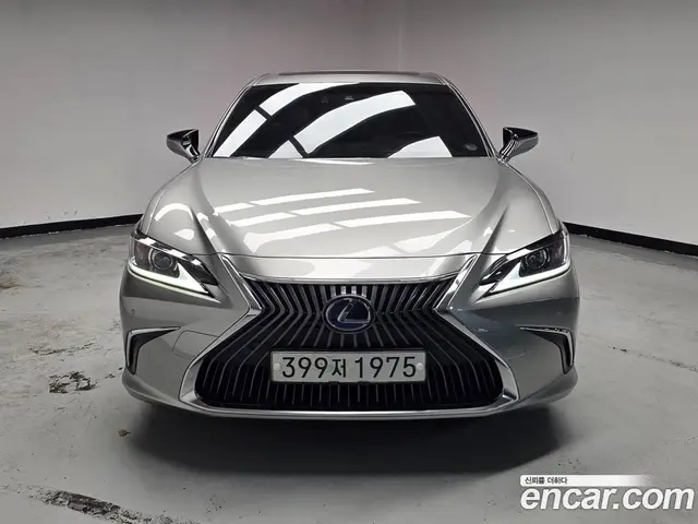 Lexus ES 2019 2.5 автомат (гидро), миниатюра 3 Lexus ES 2019 2.5 автомат (гидро), миниатюра 3