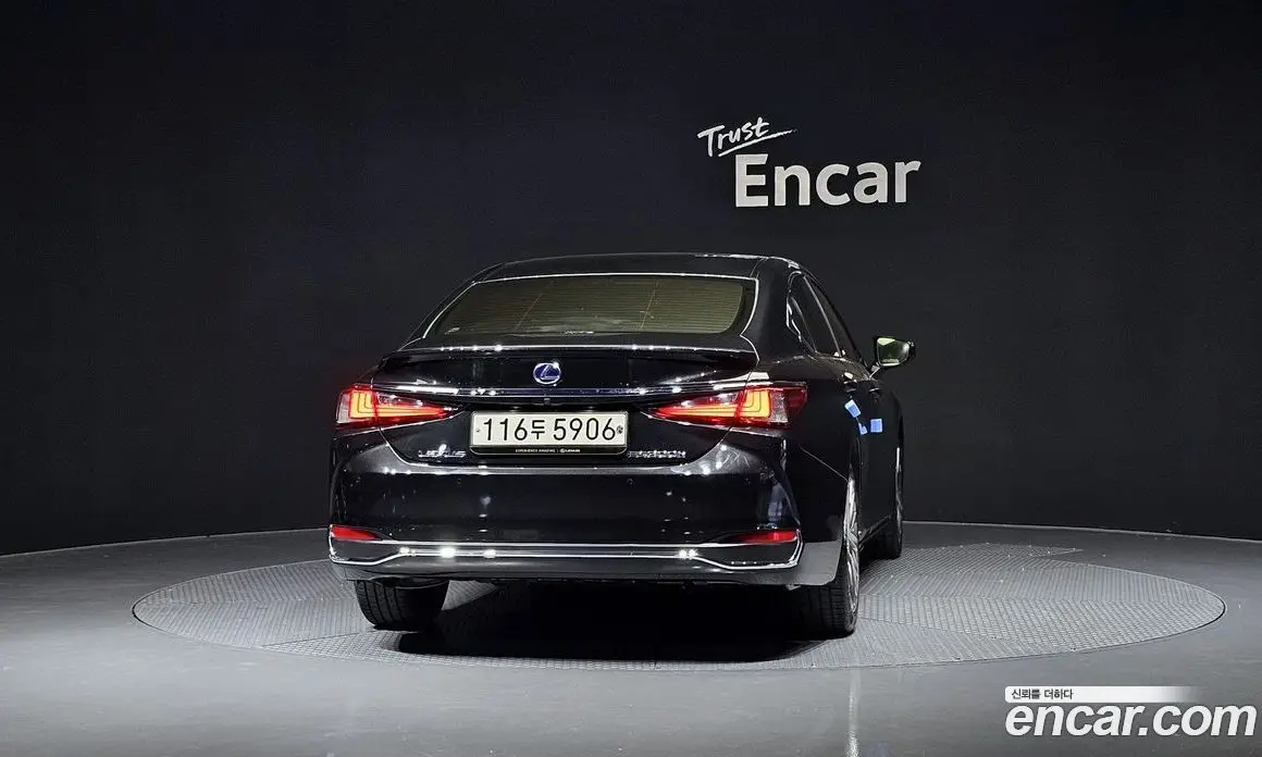 Lexus ES 2022 2.5 автомат (гидро), фото 4 Lexus ES 2022 2.5 автомат (гидро), фото 4