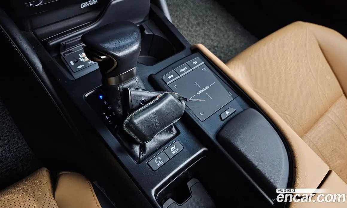 Lexus ES 2022 2.5 автомат (гидро), фото 9 Lexus ES 2022 2.5 автомат (гидро), фото 9