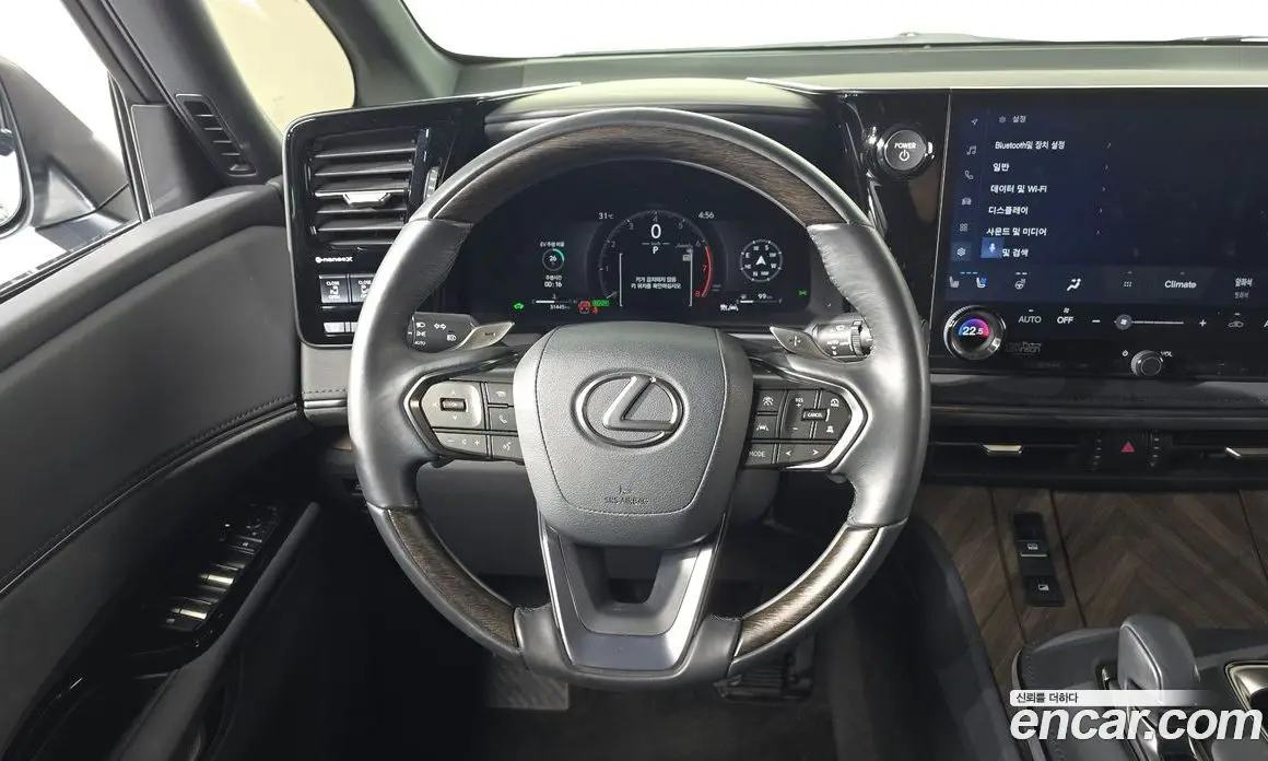 Lexus LM 2024 2.4 автомат (гидро), фото 17 Lexus LM 2024 2.4 автомат (гидро), фото 17
