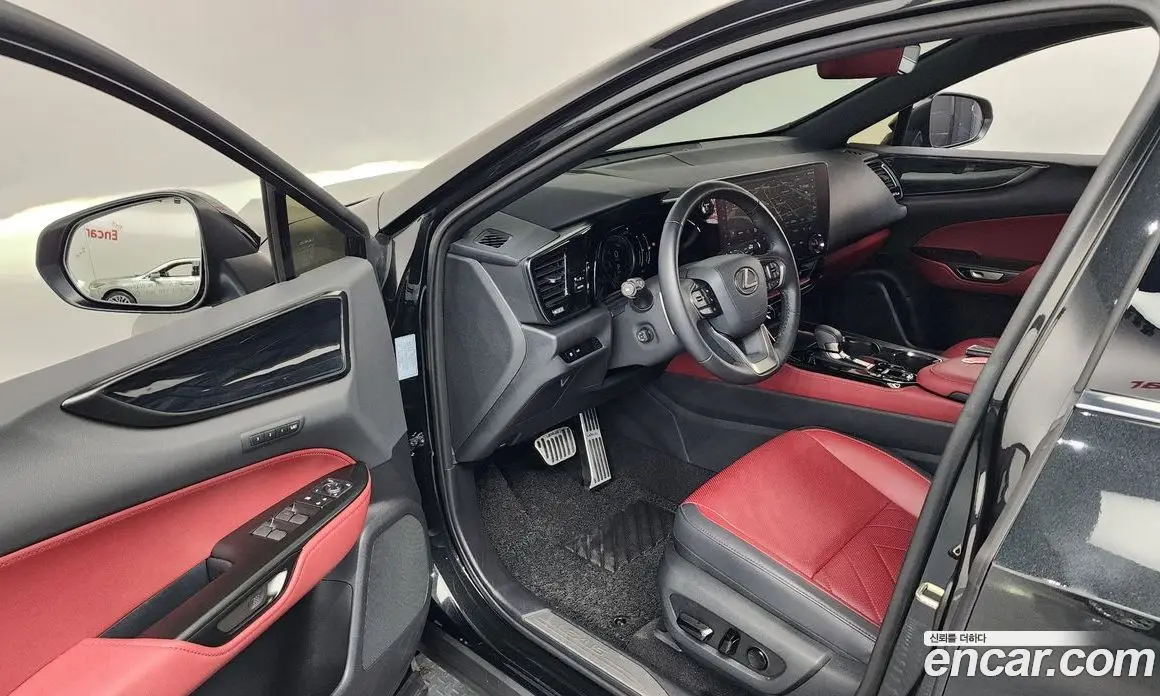 Lexus NX 2025 2.5 автомат (гидро), фото 13 Lexus NX 2025 2.5 автомат (гидро), фото 13