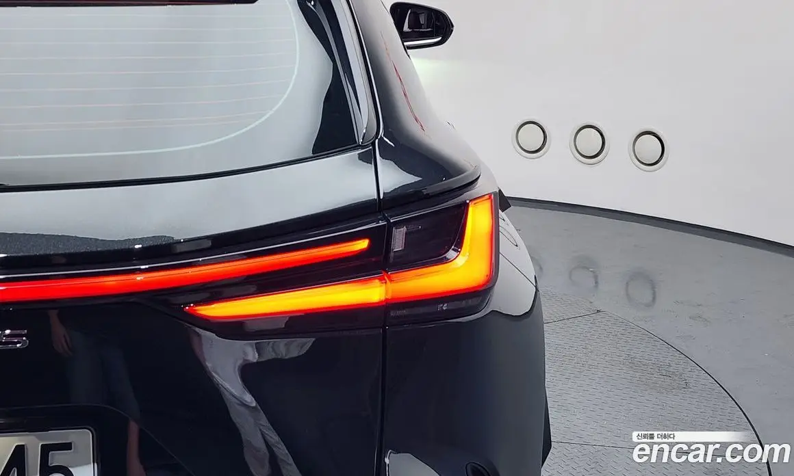 Lexus NX 2025 2.5 автомат (гидро), фото 9 Lexus NX 2025 2.5 автомат (гидро), фото 9