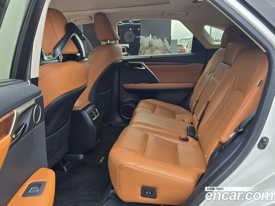Lexus RX 2020 3.5 автомат (гидро), фото 17 Lexus RX 2020 3.5 автомат (гидро), фото 17