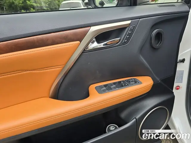 Lexus RX 2020 3.5 автомат (гидро), миниатюра 9 Lexus RX 2020 3.5 автомат (гидро), миниатюра 9
