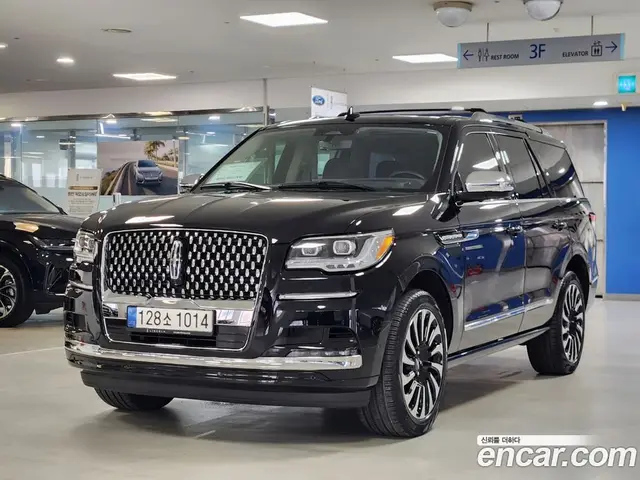Lincoln Navigator, 2023, 18 918 км