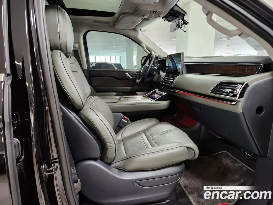 Lincoln Navigator 2023 3.5 автомат (гидро), фото 12 Lincoln Navigator 2023 3.5 автомат (гидро), фото 12