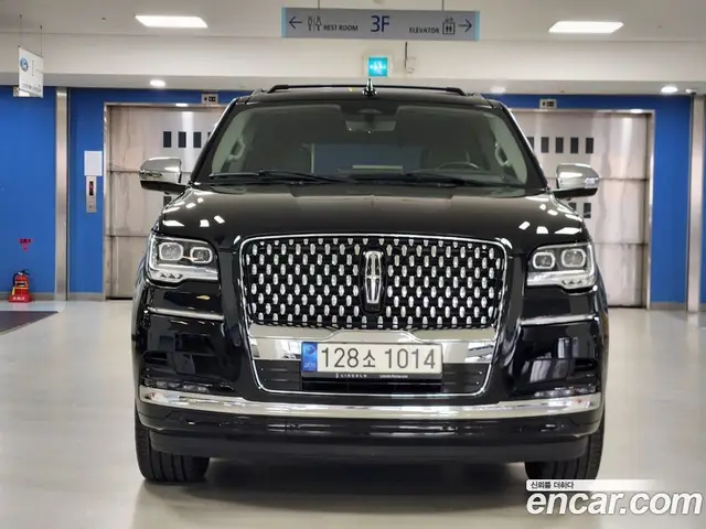Lincoln Navigator 2023 3.5 автомат (гидро), миниатюра 3 Lincoln Navigator 2023 3.5 автомат (гидро), миниатюра 3