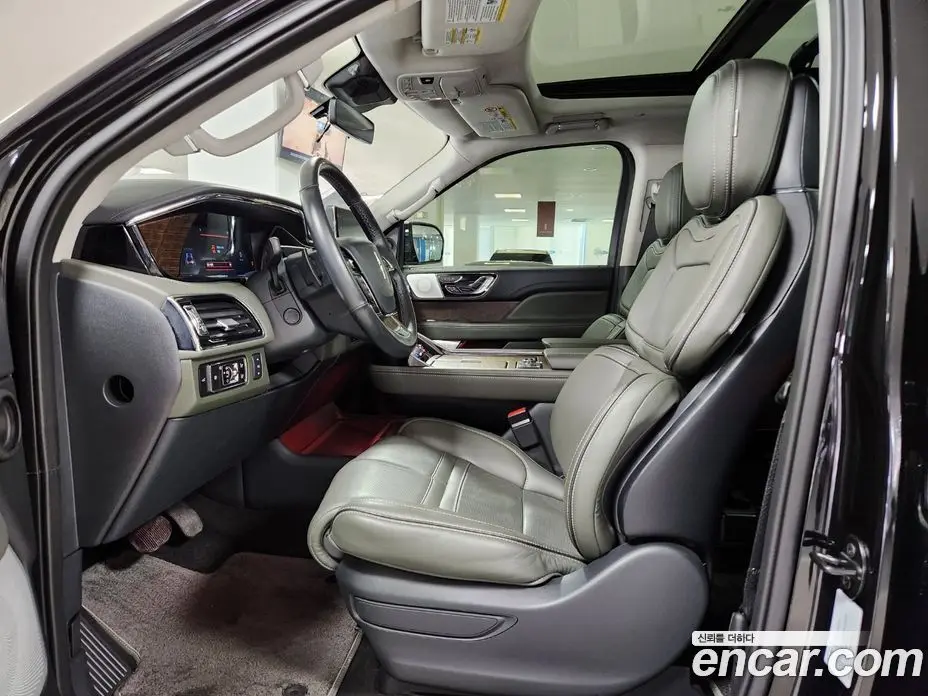 Lincoln Navigator 2023 3.5 автомат (гидро), фото 10 Lincoln Navigator 2023 3.5 автомат (гидро), фото 10