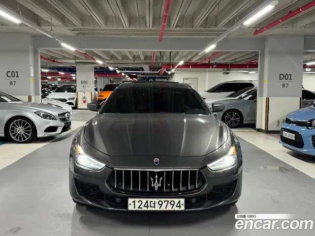 Maserati Ghibli 2020 3.0 автомат (гидро), миниатюра 1 Maserati Ghibli 2020 3.0 автомат (гидро), миниатюра 1