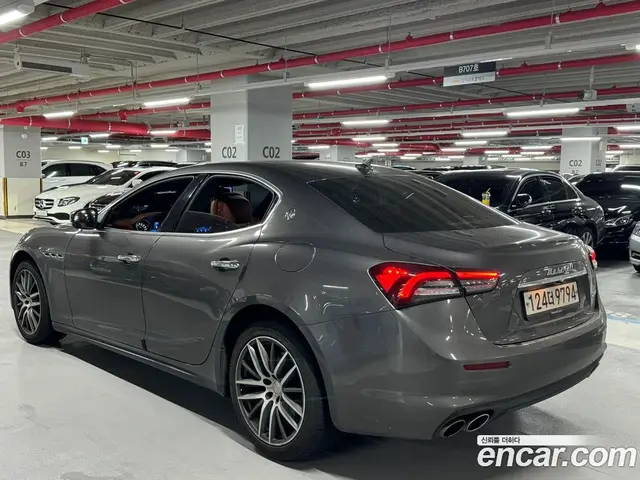 Maserati Ghibli 2020 3.0 автомат (гидро), миниатюра 4 Maserati Ghibli 2020 3.0 автомат (гидро), миниатюра 4