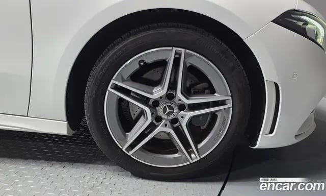 Mercedes-Benz A-Class 2020 2.0 автомат (гидро), миниатюра 7 Mercedes-Benz A-Class 2020 2.0 автомат (гидро), миниатюра 7