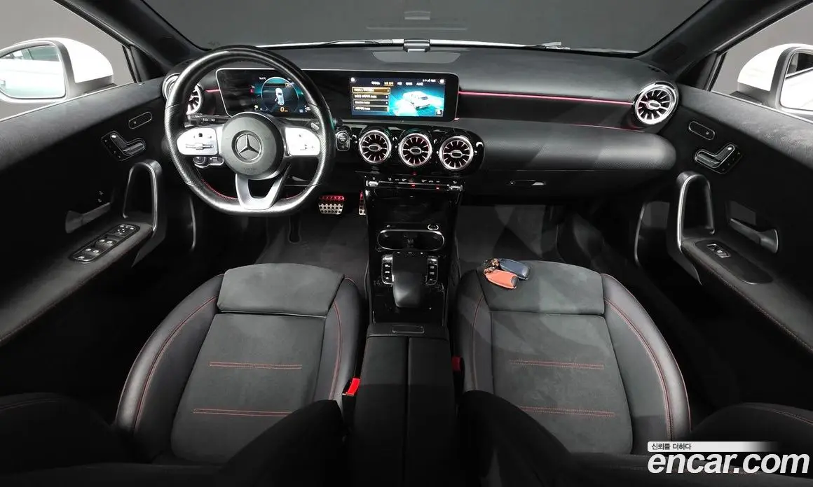 Mercedes-Benz A-Class 2020 2.0 автомат (гидро), фото 10 Mercedes-Benz A-Class 2020 2.0 автомат (гидро), фото 10