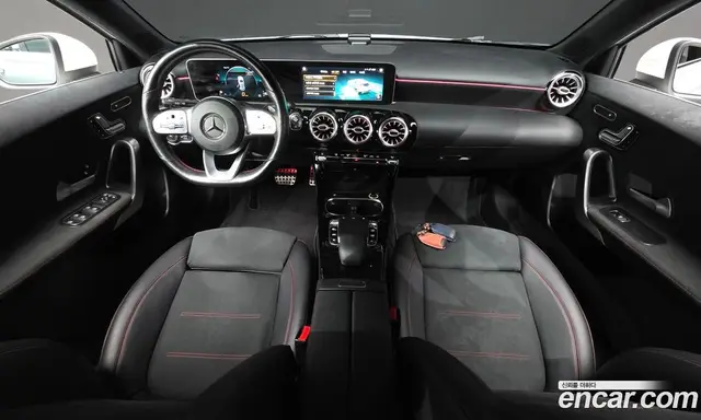 Mercedes-Benz A-Class 2020 2.0 автомат (гидро), миниатюра 10 Mercedes-Benz A-Class 2020 2.0 автомат (гидро), миниатюра 10
