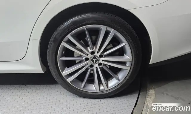 Mercedes-Benz CLS-Class 2019 2.9 автомат (гидро), миниатюра 7 Mercedes-Benz CLS-Class 2019 2.9 автомат (гидро), миниатюра 7