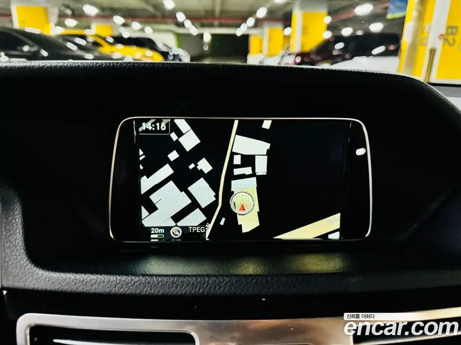Mercedes-Benz E-Class 2015 3.5 автомат (гидро), фото 13 Mercedes-Benz E-Class 2015 3.5 автомат (гидро), фото 13