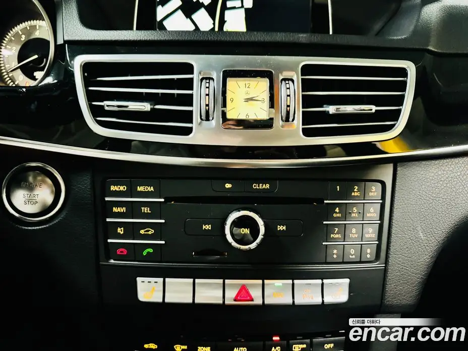 Mercedes-Benz E-Class 2015 3.5 автомат (гидро), фото 17 Mercedes-Benz E-Class 2015 3.5 автомат (гидро), фото 17