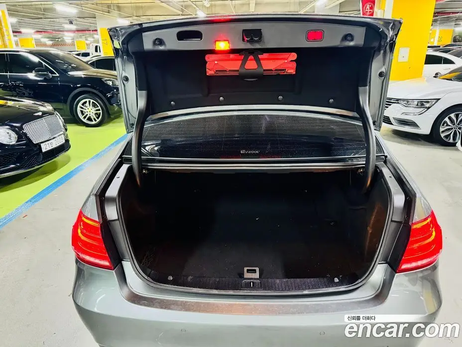 Mercedes-Benz E-Class 2015 3.5 автомат (гидро), фото 20 Mercedes-Benz E-Class 2015 3.5 автомат (гидро), фото 20
