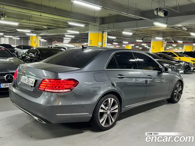 Mercedes-Benz E-Class 2015 3.5 автомат (гидро), миниатюра 4 Mercedes-Benz E-Class 2015 3.5 автомат (гидро), миниатюра 4