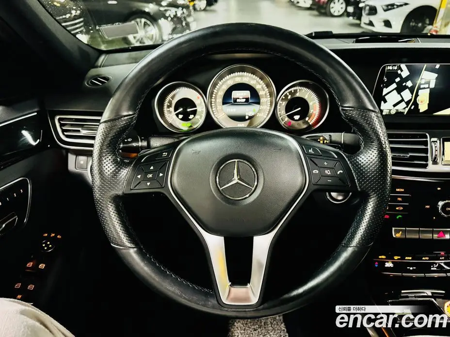 Mercedes-Benz E-Class 2015 3.5 автомат (гидро), фото 7 Mercedes-Benz E-Class 2015 3.5 автомат (гидро), фото 7