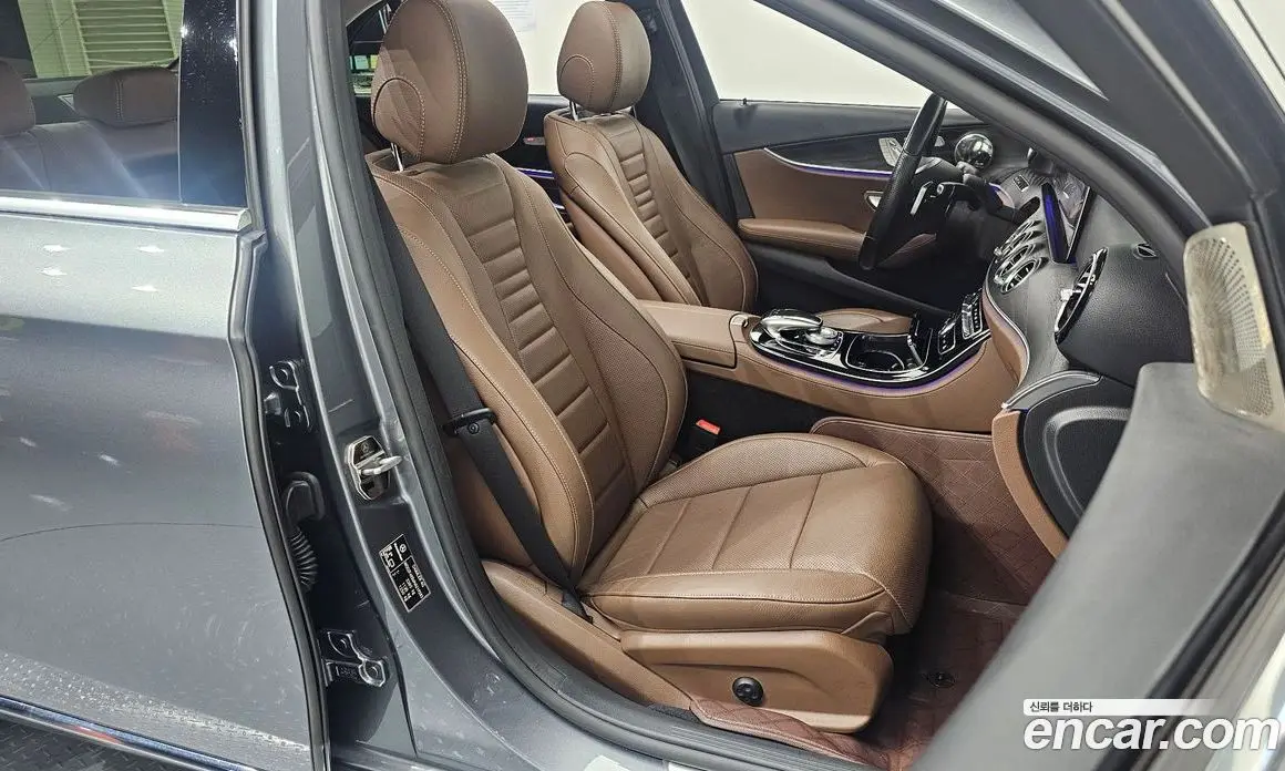 Mercedes-Benz E-Class 2017 2.0 автомат (гидро), фото 12 Mercedes-Benz E-Class 2017 2.0 автомат (гидро), фото 12
