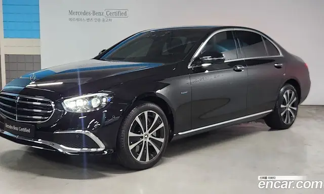 Mercedes-Benz E-Class 2021 2.0 автомат (гидро), миниатюра 1 Mercedes-Benz E-Class 2021 2.0 автомат (гидро), миниатюра 1