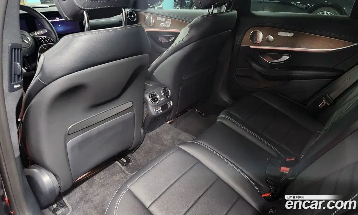 Mercedes-Benz E-Class 2021 2.0 автомат (гидро), фото 10 Mercedes-Benz E-Class 2021 2.0 автомат (гидро), фото 10