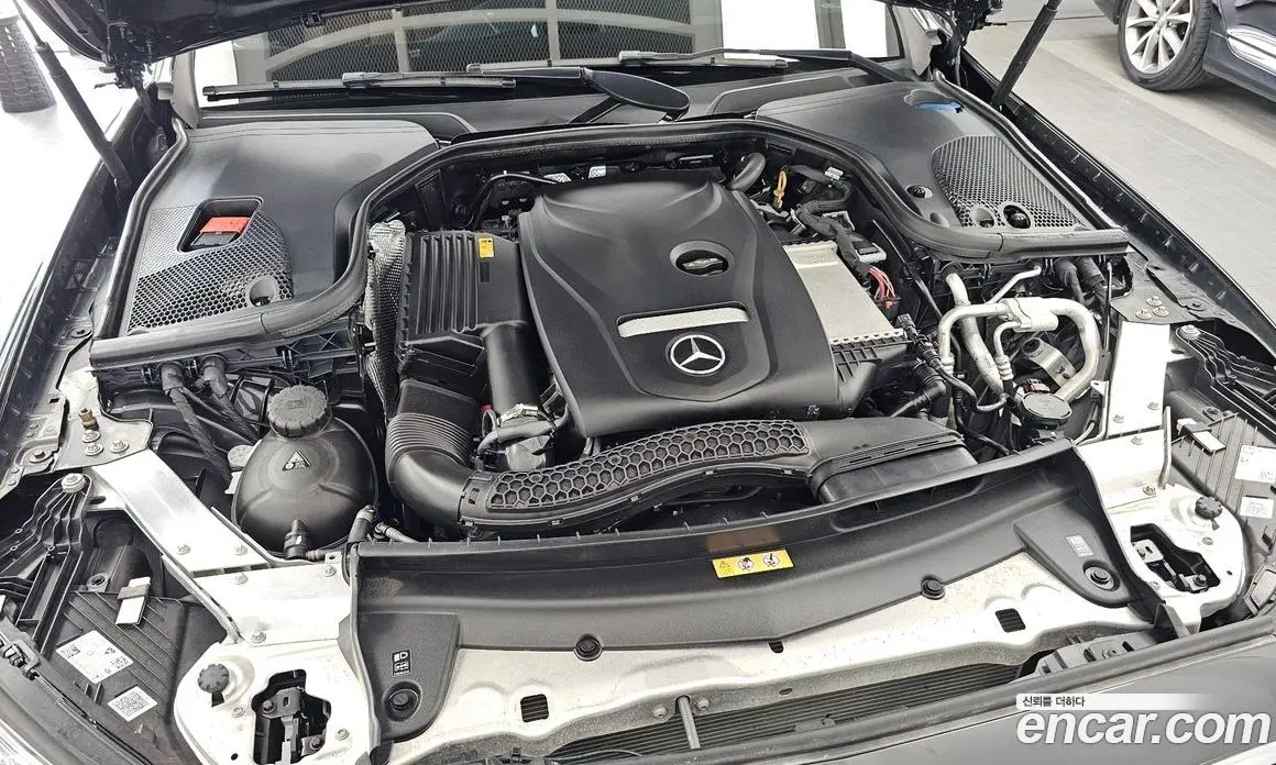 Mercedes-Benz E-Class 2023 2.0 автомат (гидро), фото 6 Mercedes-Benz E-Class 2023 2.0 автомат (гидро), фото 6