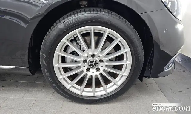 Mercedes-Benz E-Class 2023 2.0 автомат (гидро), миниатюра 7 Mercedes-Benz E-Class 2023 2.0 автомат (гидро), миниатюра 7