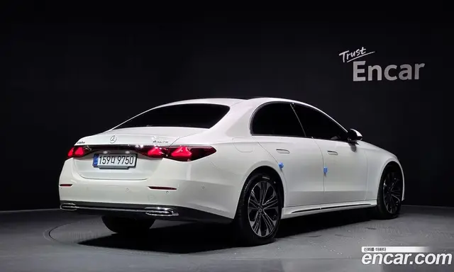 Mercedes-Benz E-Class 2026 2.0 автомат (гидро), миниатюра 2 Mercedes-Benz E-Class 2026 2.0 автомат (гидро), миниатюра 2