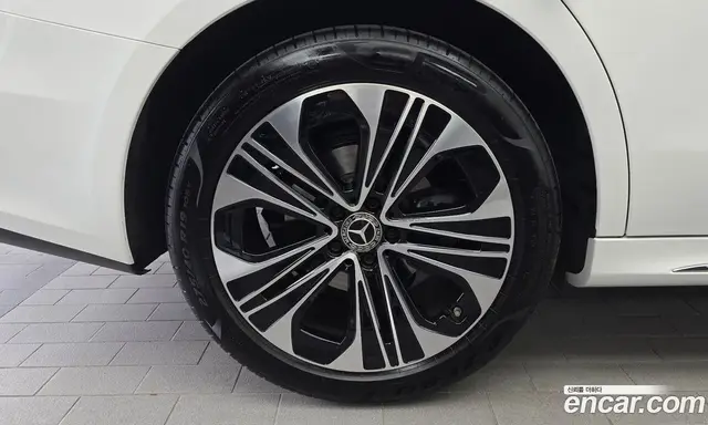 Mercedes-Benz E-Class 2026 2.0 автомат (гидро), миниатюра 5 Mercedes-Benz E-Class 2026 2.0 автомат (гидро), миниатюра 5